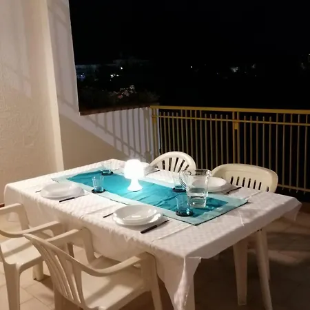 Apartment Alta Marea Mondello - *